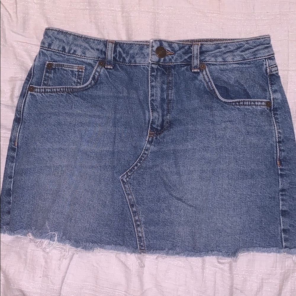BDG Mini Jean Skirt: Medium